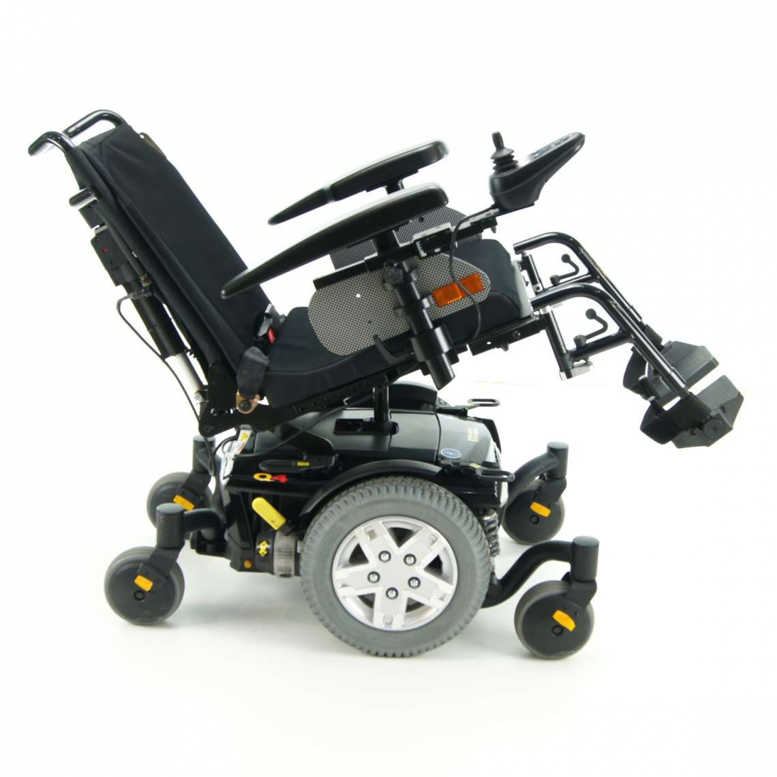 Pride Quantum® Q4 Mid Wheel Powerchair